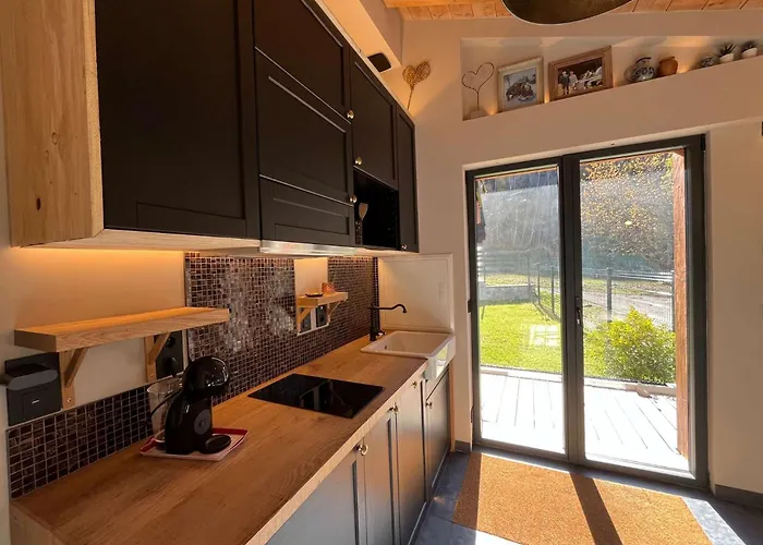 Aux Pieds Des Stations De Avec Prive Lägenhet *